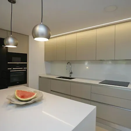 Luxury Just Steps From The And Marina Dénia