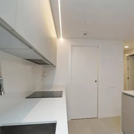 Luxury Just Steps From The And Marina *