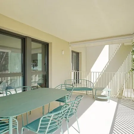 Luxury Just Steps From The And Marina
