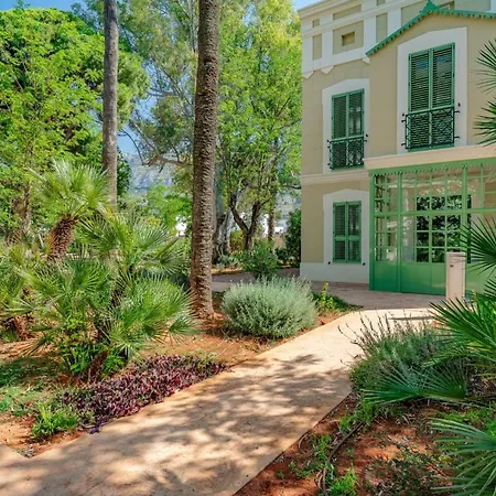 Vakantiehuis Luxury Just Steps From The And Marina