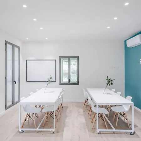 Luxury Just Steps From The And Marina Vakantiehuis *