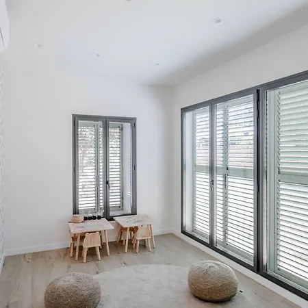 Luxury Just Steps From The And Marina Vakantiehuis