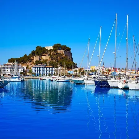 Luxury Just Steps From The And Marina Dénia